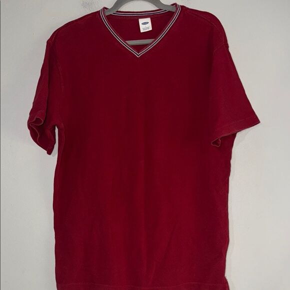 Old Navy Rich Burgundy V-Neck T-Shirt - Picture 1 of 11